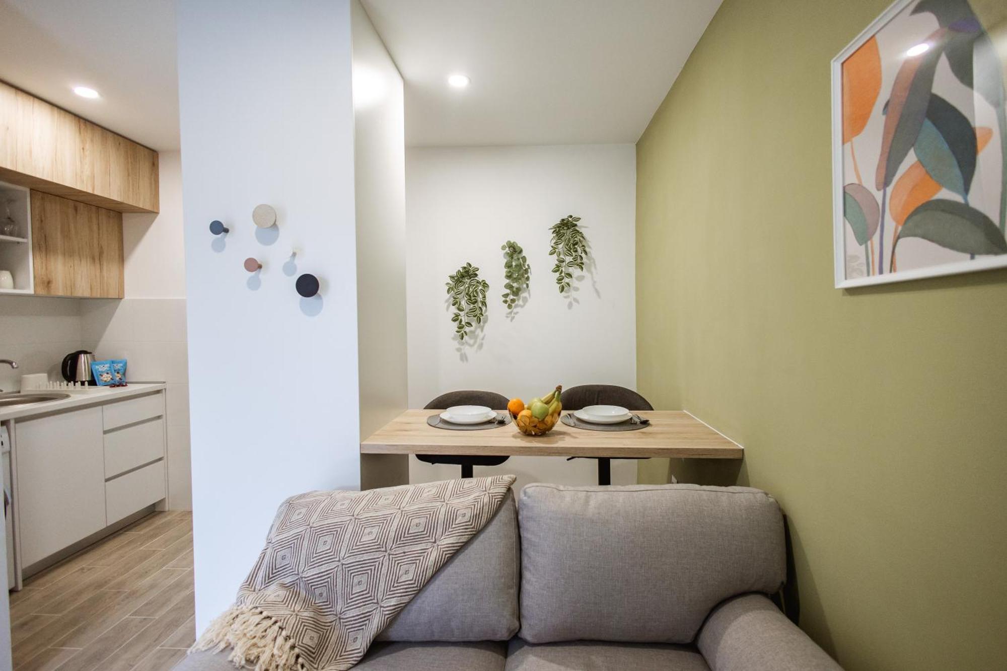 Cozy Studio Apartment In Osijek - Self Check In Buitenkant foto