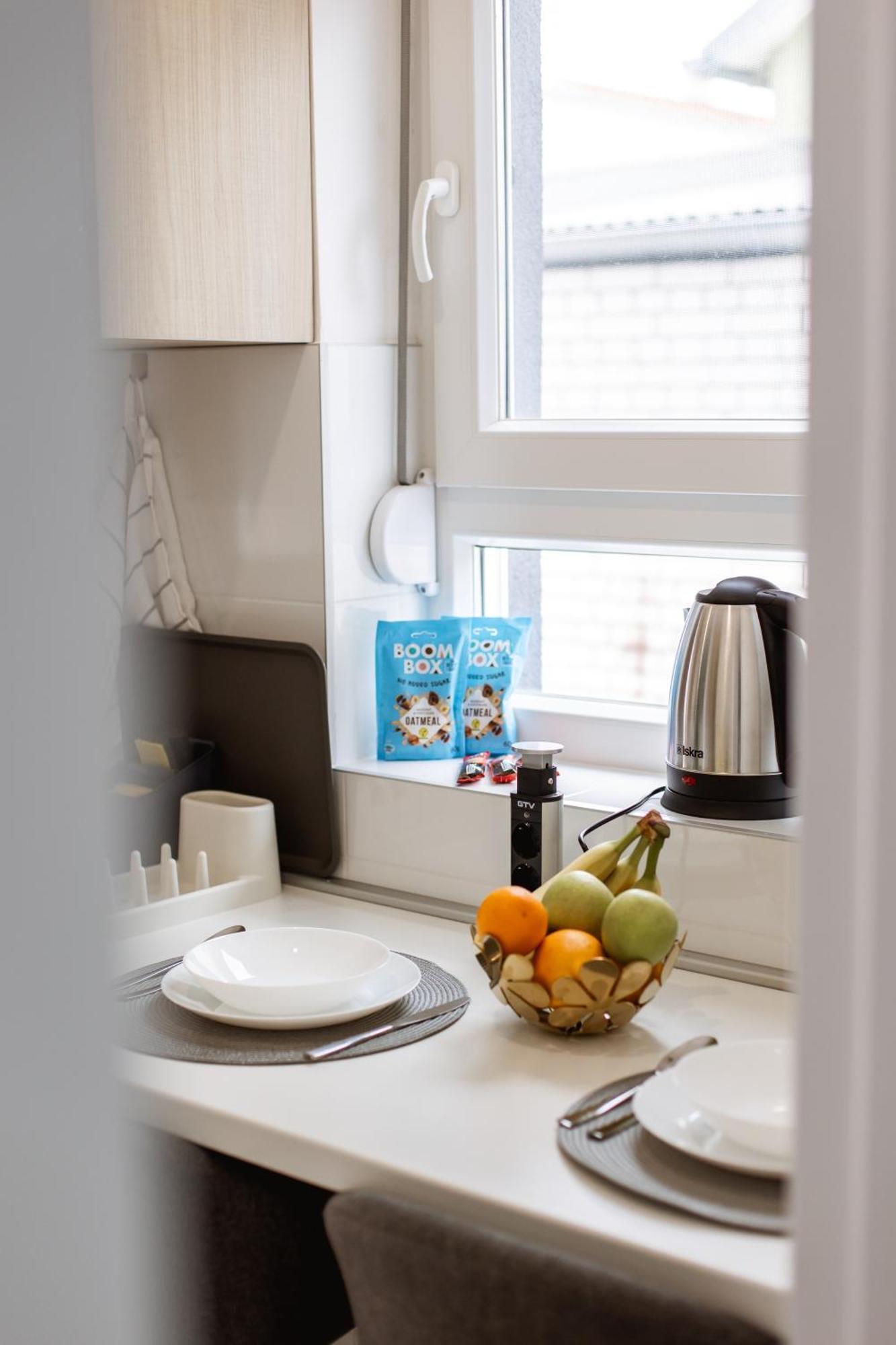 Cozy Studio Apartment In Osijek - Self Check In Buitenkant foto