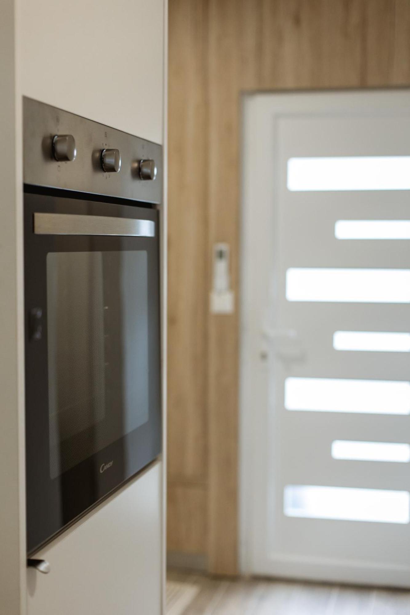 Cozy Studio Apartment In Osijek - Self Check In Buitenkant foto