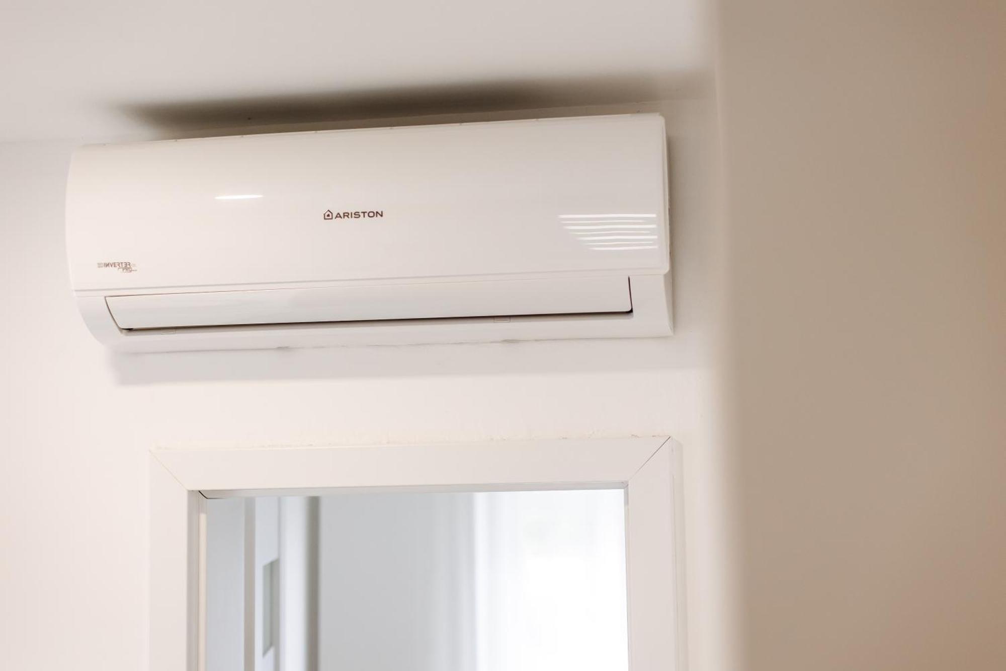 Cozy Studio Apartment In Osijek - Self Check In Buitenkant foto