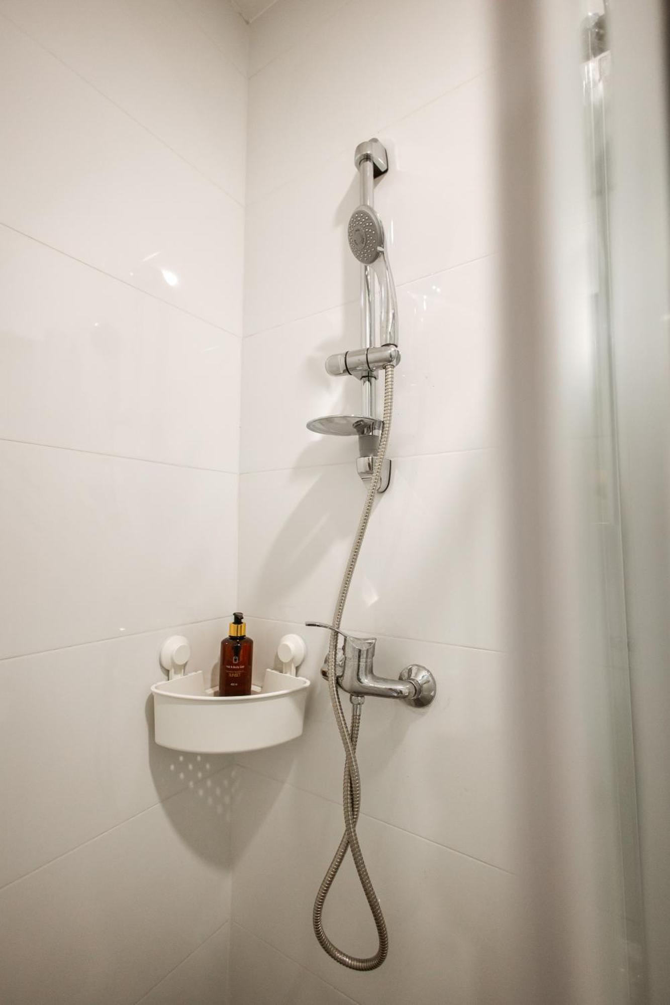 Cozy Studio Apartment In Osijek - Self Check In Buitenkant foto