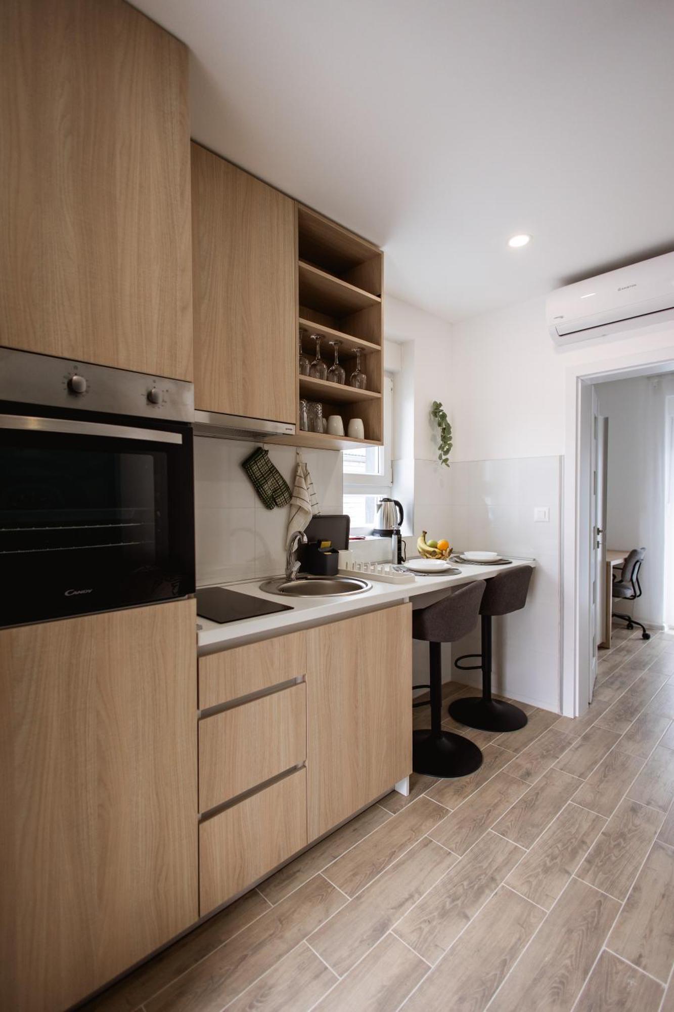 Cozy Studio Apartment In Osijek - Self Check In Buitenkant foto