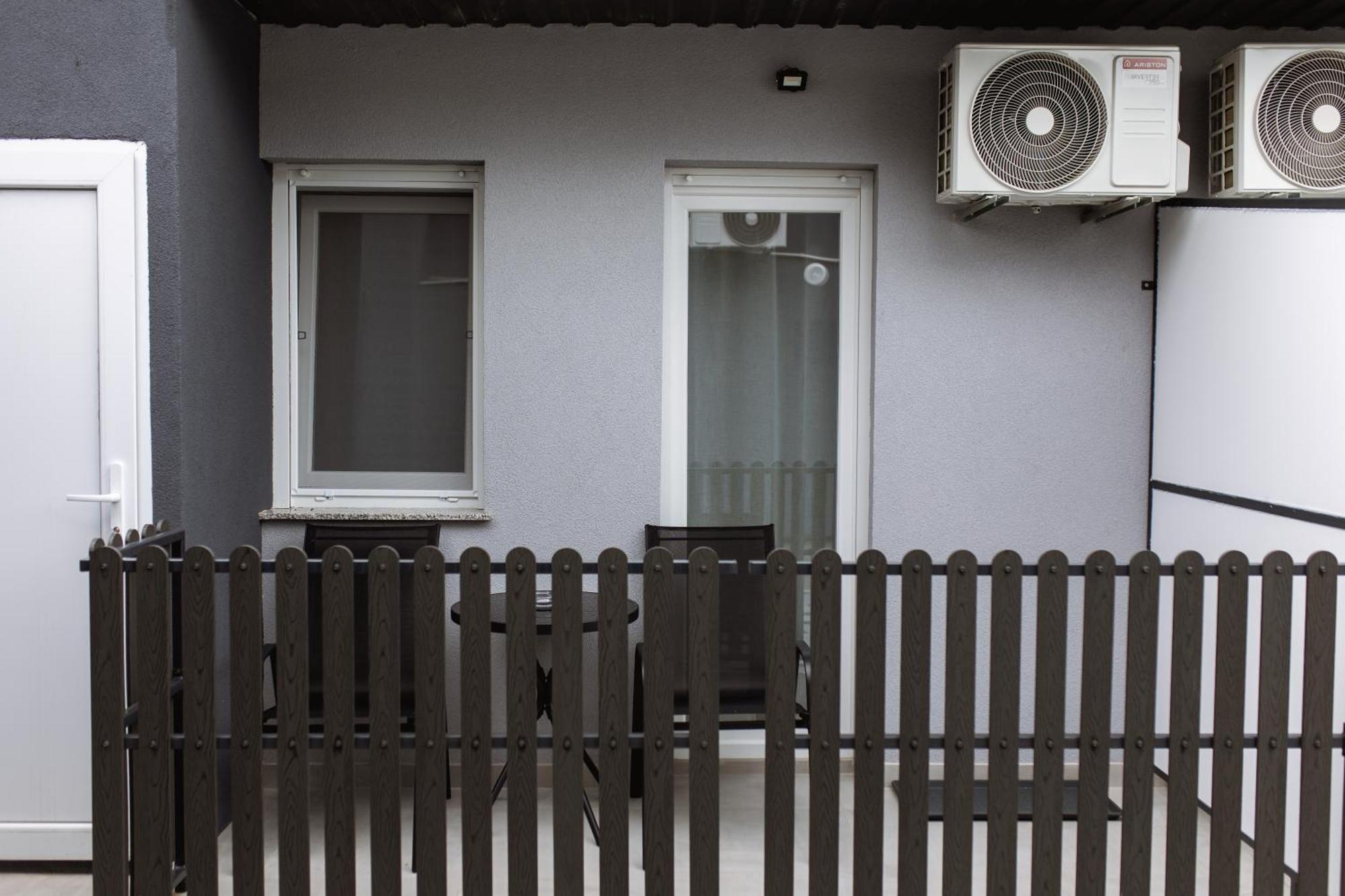 Cozy Studio Apartment In Osijek - Self Check In Buitenkant foto